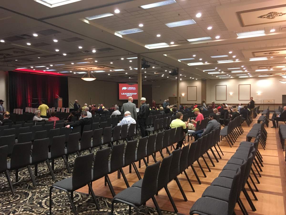 Technical glitches and long lines delay Manitoba Liberal leadership convention - image