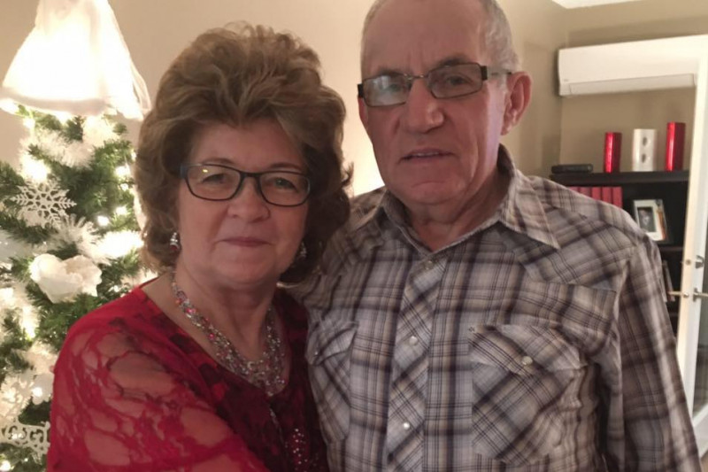 GoFundMe photo of Arlene and Ed Riehl.