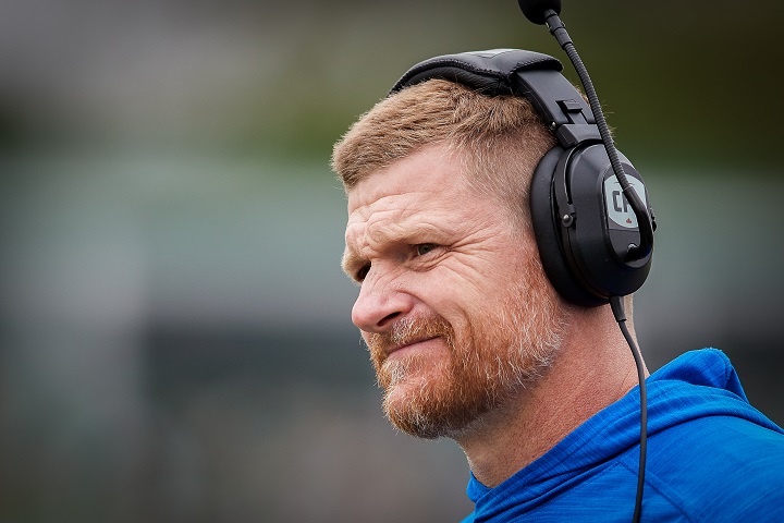 Head coach Mike O'Shea of the Winnipeg Blue Bombers on the sideline during the game between the Winnipeg Blue Bombers and Saskatchewan Roughriders at Mosaic Stadium on September 4, 2016 in Regina, Canada. (Photo by Brent Just/Getty Images).