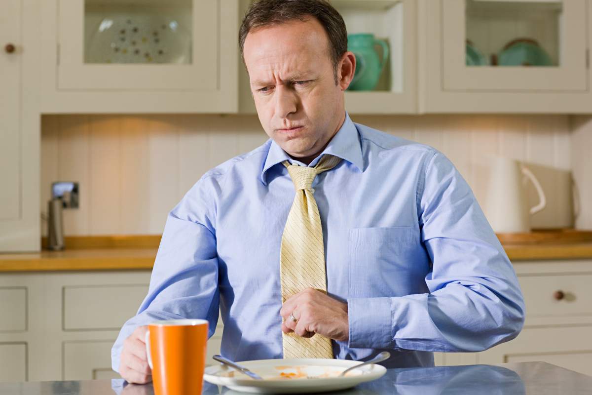Try eating two to three hours before going to sleep to avoid heartburn, the College of Family Physicians of Canada says.
