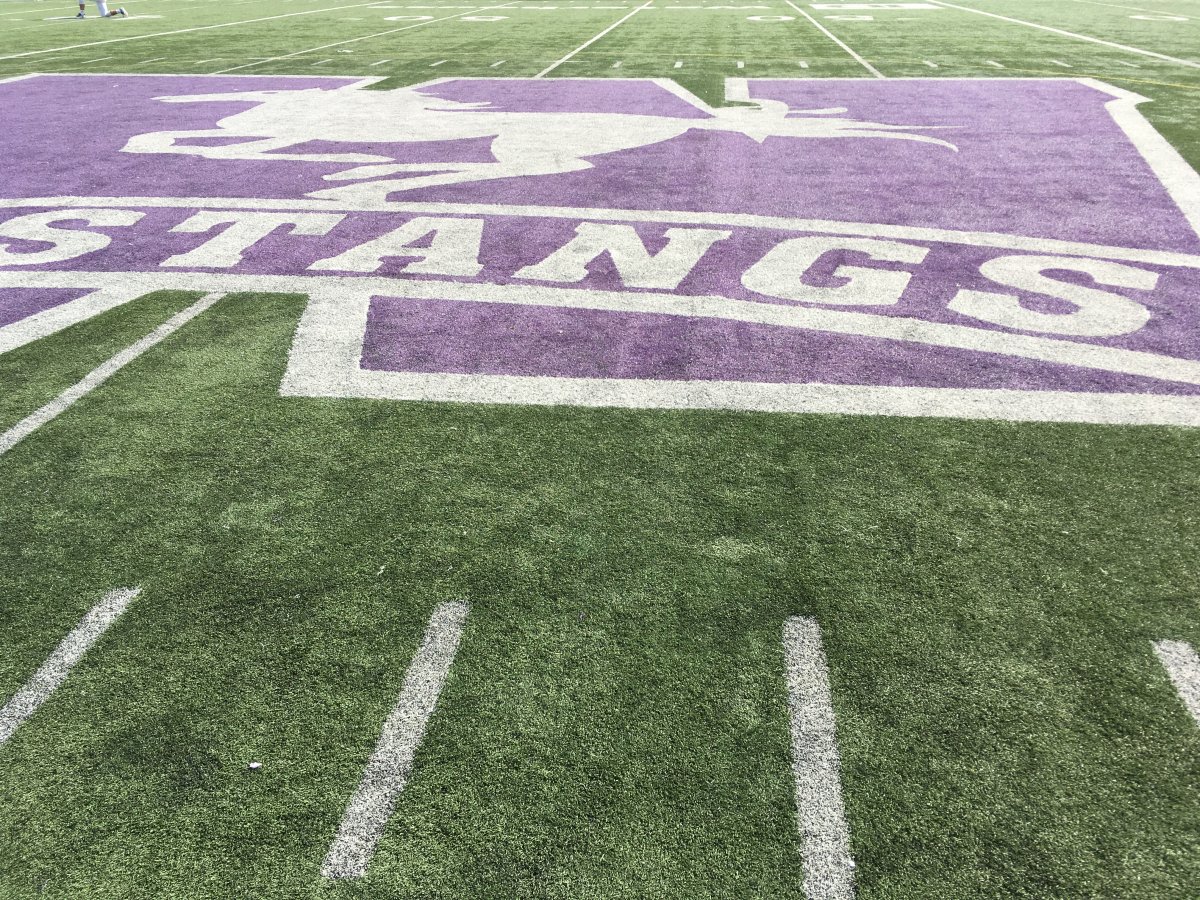 Western Mustangs deliver a homecoming hammering - image