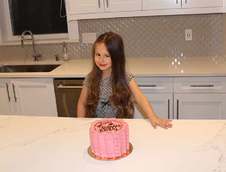 Stories of giving: Why women and girls are donating their hair to Canadian Cancer Society Wig Bank - image