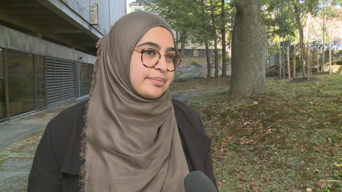 Masuma Khan has faced a backlash for urging the Dalhousie Student Union to abstain from
Canada 150 celebrations in a show of solidarity with Indigenous
Peoples.
