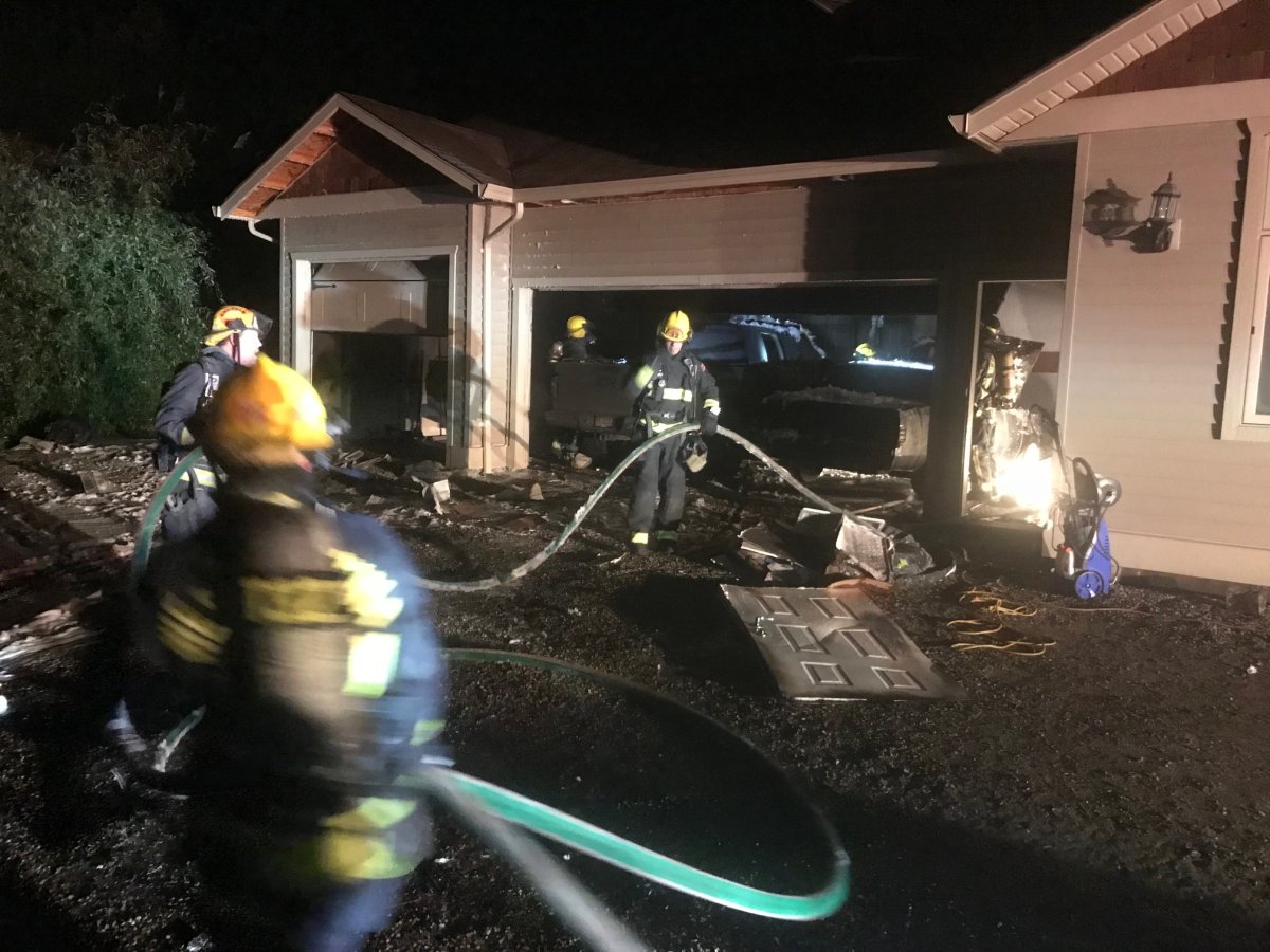 West Kelowna garage fire spreads into house Globalnews.ca