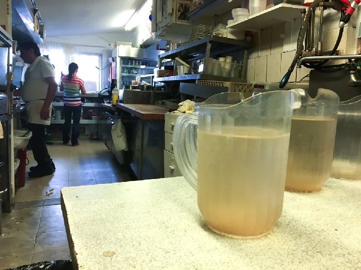 Brownish tap water in Rigaud following a water main break on Saturday. Work has begun to fix the break. Monday, Oct. 23, 2017.