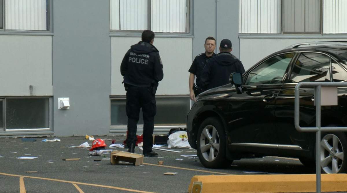 Eight-hour police standoff with distressed man in downtown Vancouver ends peacefully - image