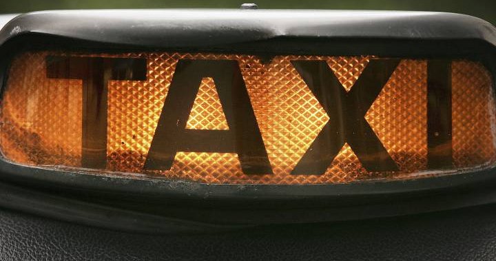 Нов подзаконов акт дерегулира таксиметровата индустрия в Порт Хоуп, Онтарио, за да позволи опции за споделено пътуване