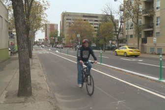 Winter cycling in Alberta growing more popular  | Globalnews.ca