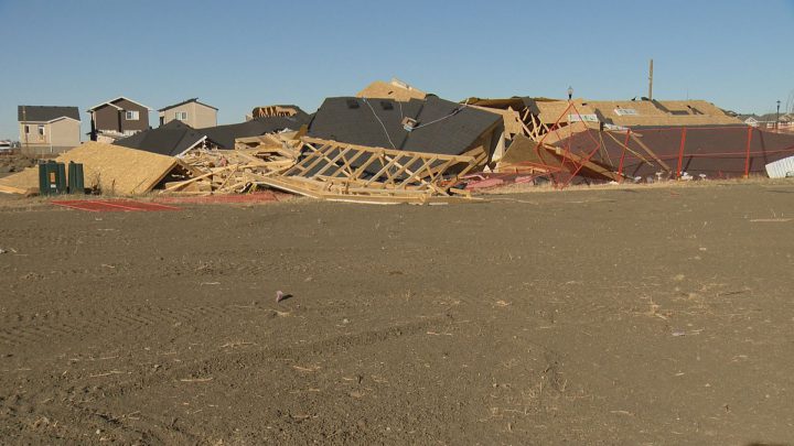 Wind caused havoc in Regina on Tuesday night after a wind storm hit southern Saskatchewan.