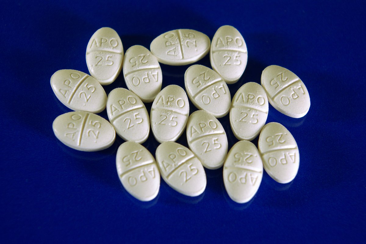 A picture of generic Xanax pills.