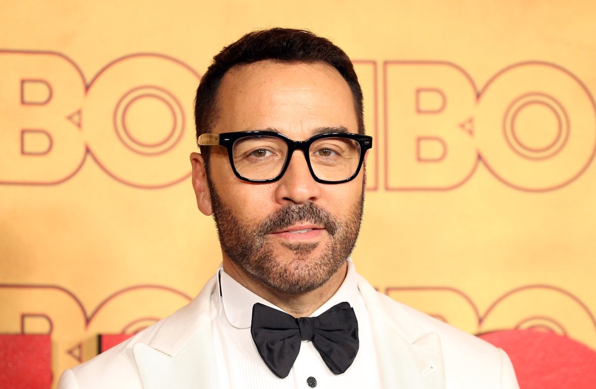 Jeremy Piven attends HBO's Post Emmy Awards reception held at The Plaza at the Pacific Design Center on September 17, 2017 in Los Angeles, California. 