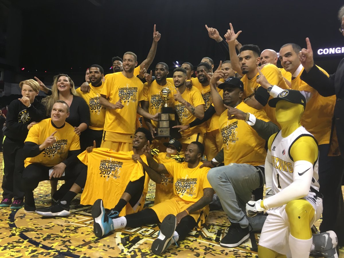 The London Lightning pose for a team picture after capturing the 2017 NBL of Canada championship.
