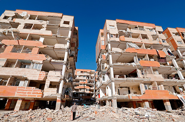 A picture taken on November 14, 2017 shows a view of the buildings left damaged by a 7.3-magnitude earthquake that struck the town of Sarpol-e Zahab in Iran’s western Kermanshah province near the border with Iraq.