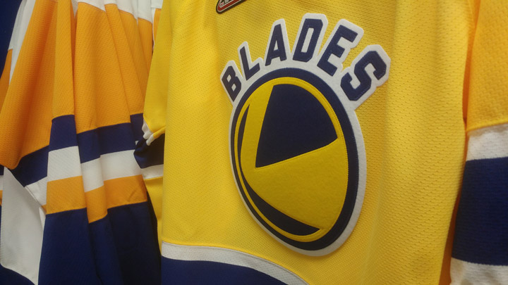 The Seattle Thunderbirds downed the Saskatoon Blades 4-1 in WHL action.