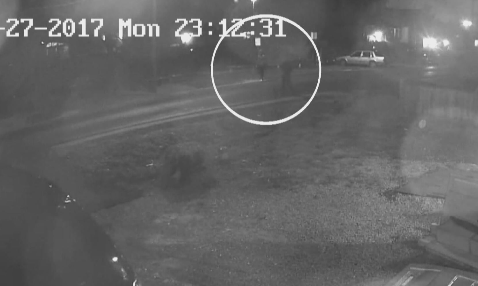 Chilling video shows North Surrey sex assault suspect walking behind a ...
