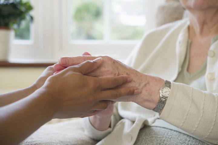 Nova Scotia expands Caregiver Benefit Program so 600 more people can receive support - image