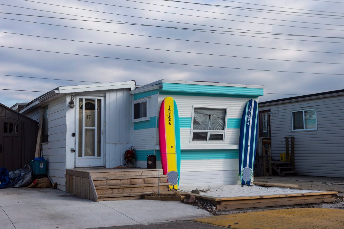 An Edmonton councillor wants Alberta politicians to address concerns of mobile home owners.