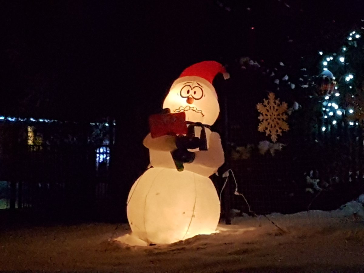 Even Winnipeg snowmen feel the cold.