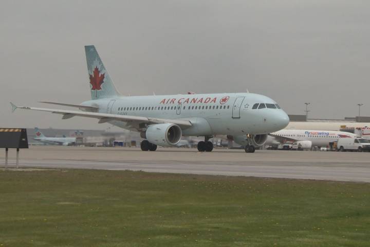 Flights delayed at YLW - image