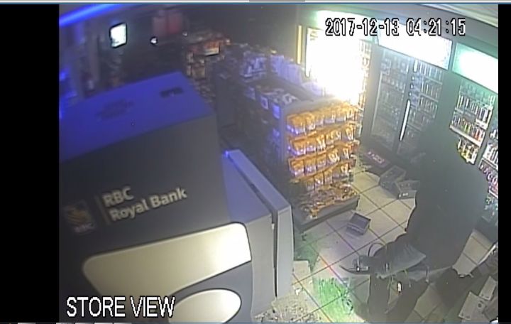 The RCMP are looking for a thief who went to considerable lengths to rob a convenience store at a gas station in Blackfalds, Alta. early Wednesday morning.