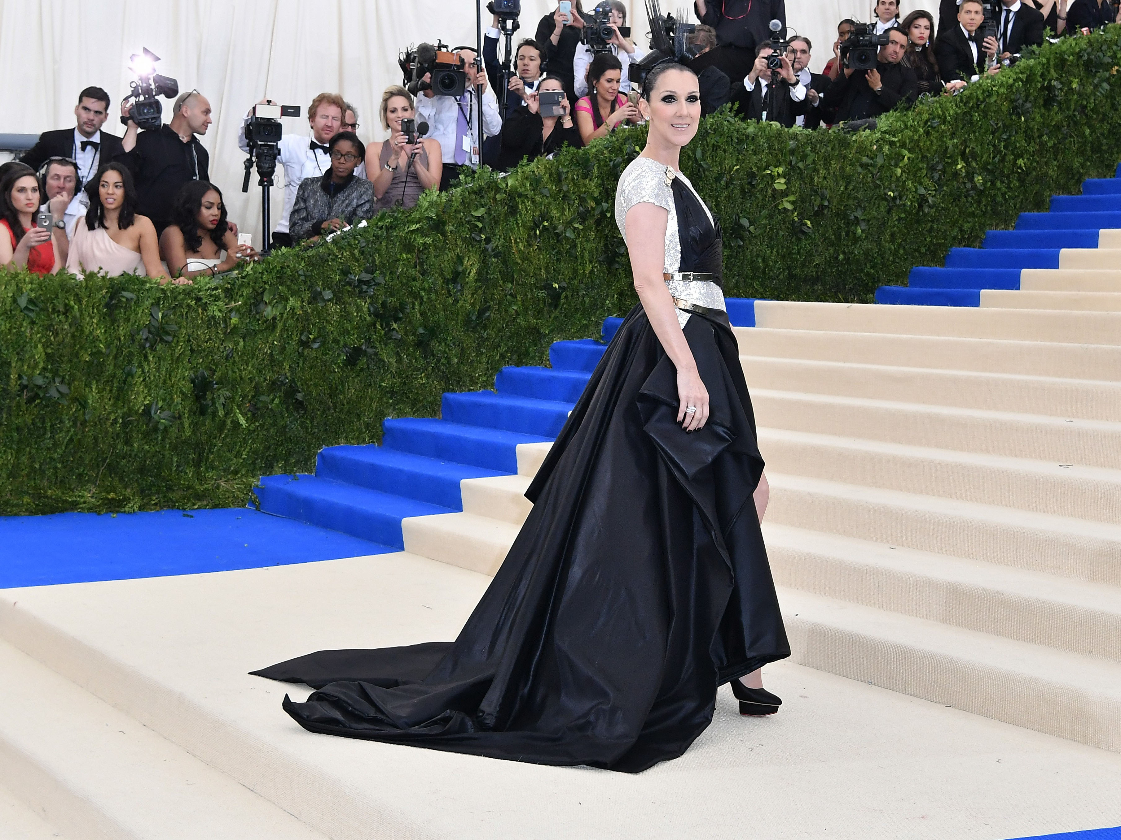 Celine dion clearance met gala dress