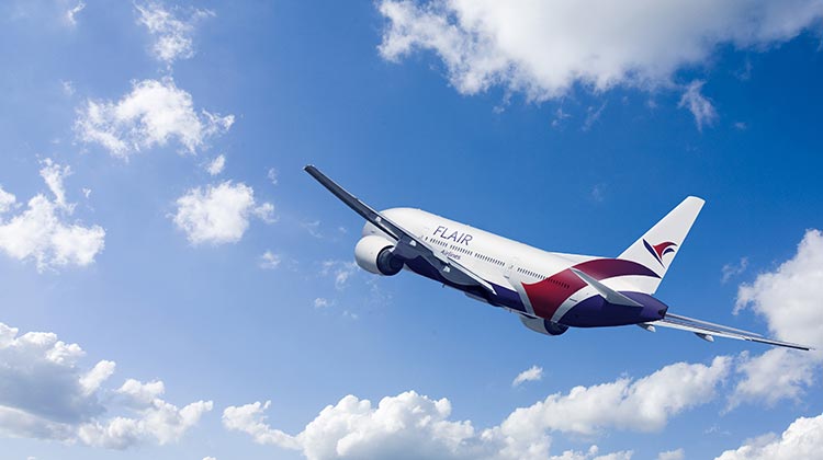 Plane with landing gear problem lands safely at YLW - image