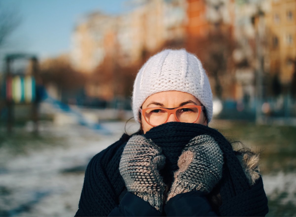 According to Asthma Canada, covering the nose and mouth with a scarf warms and moistens the air we breathe in and can prevent an asthma exacerbation.