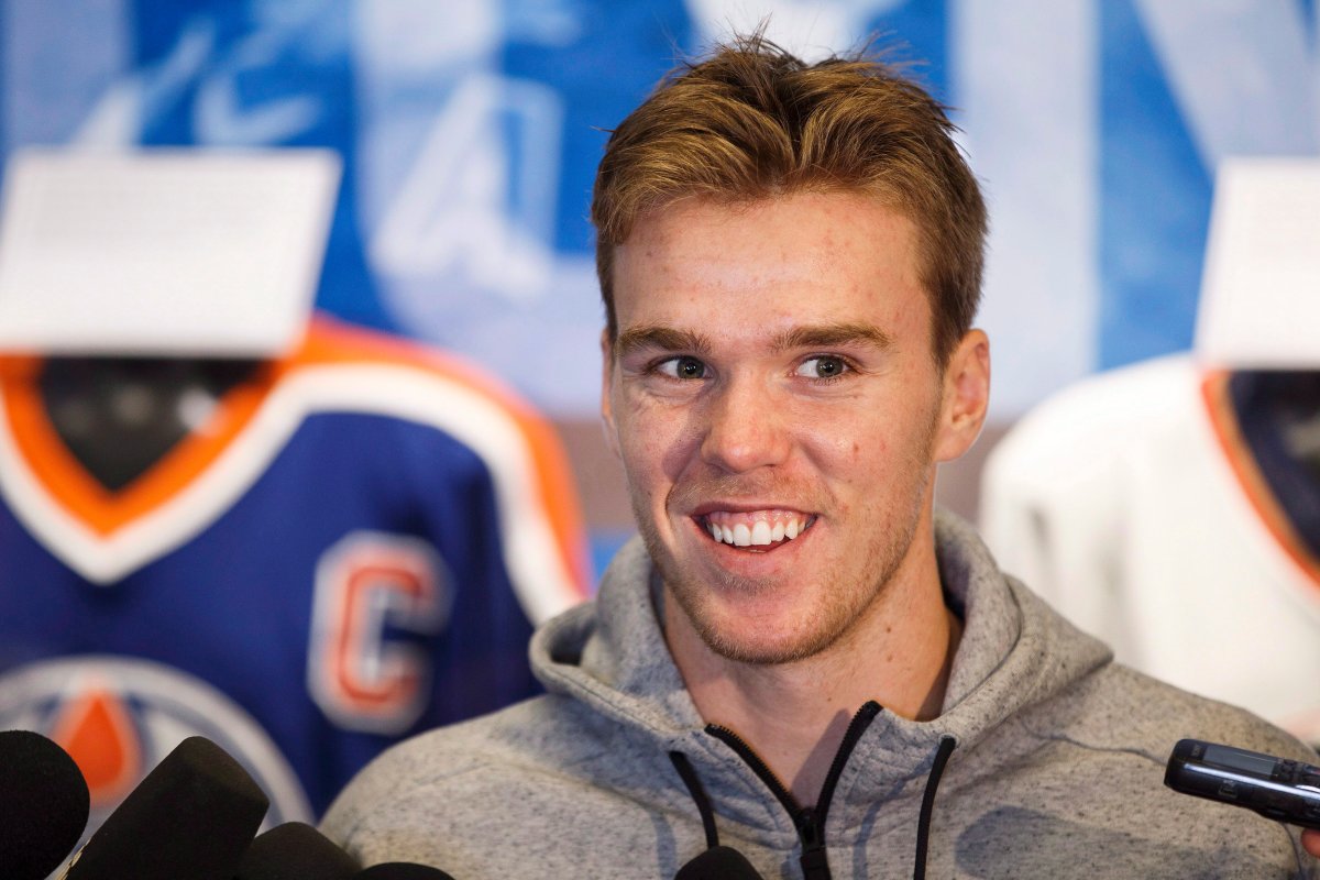 Connor McDavid speaks to the press during Edmonton Oilers medicals at Rogers Place in Edmonton, Alta., on Thursday, Sept. 14, 2017. 