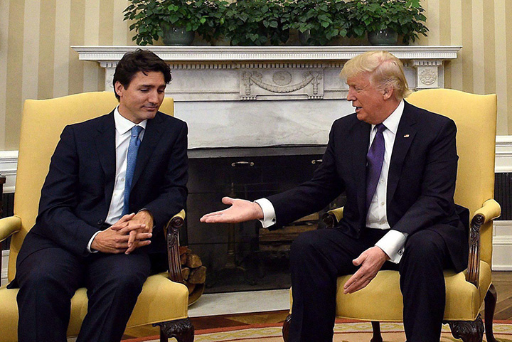 Prime Minister Justin Trudeau meets with U.S. President Donald Trump in the Oval Office of the White House in Washington, DC, Feb. 13, 2017. 