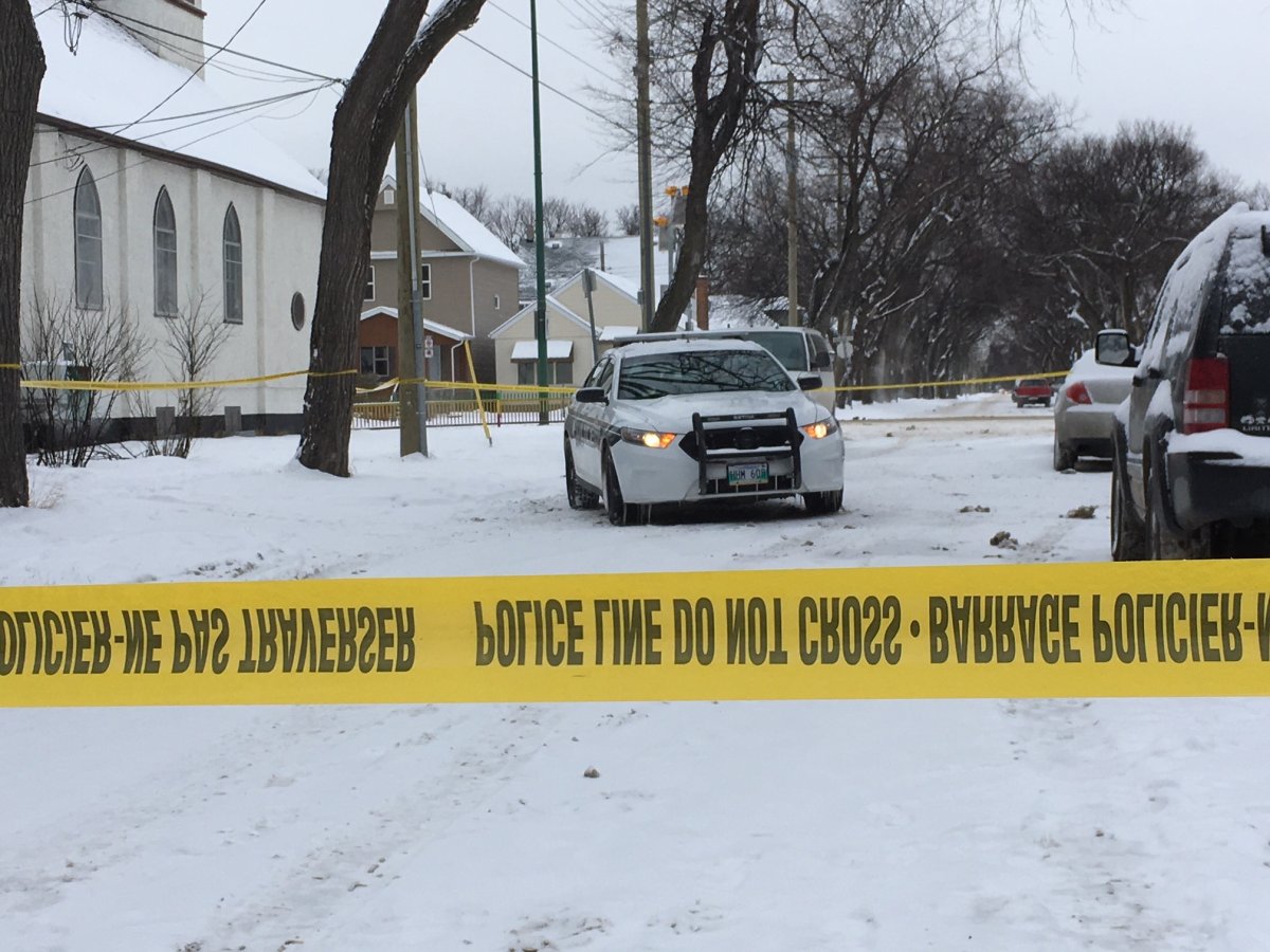 Winnipeg police investigate shooting in North End - image