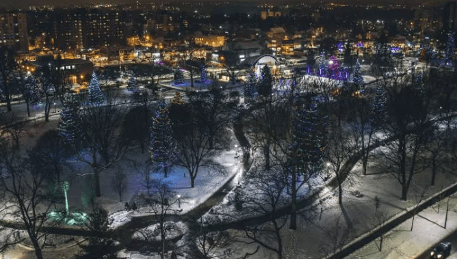 伦敦市公园举办的新年庆祝活动将提供现场音乐、烟花和溜冰