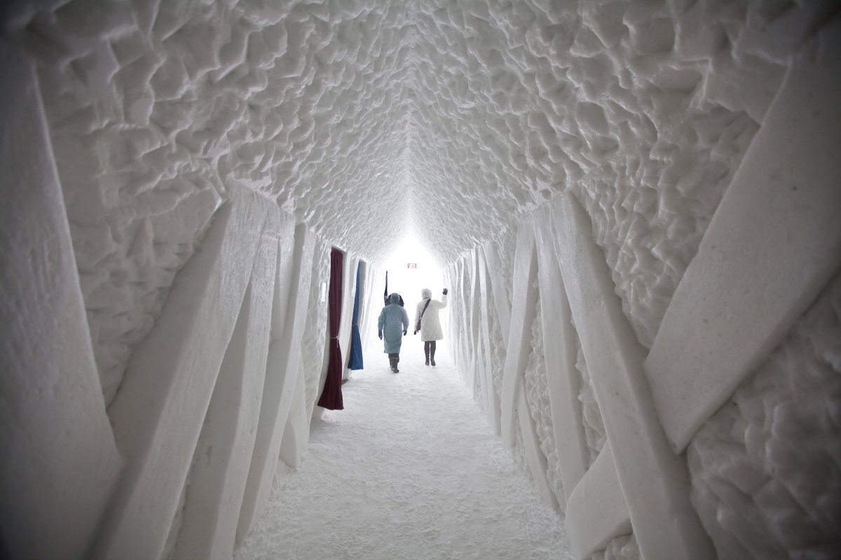 An ice hotel in Quebec City was victim to a fire.