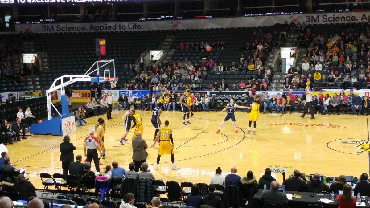 Make it eight straight for the London Lightning - image