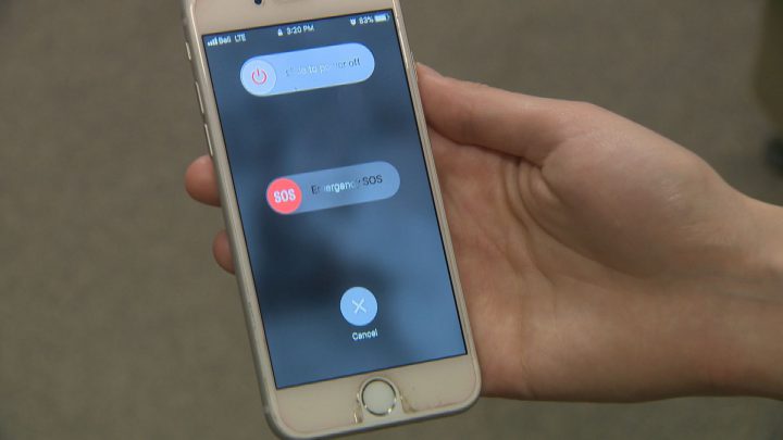 After swiping SOS, the smart phone dials 911. 