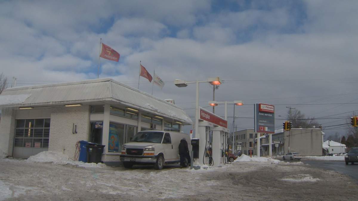 Jeff’s Car Wash in Ile-Perrot was closed for at least a week due to the cold snap.