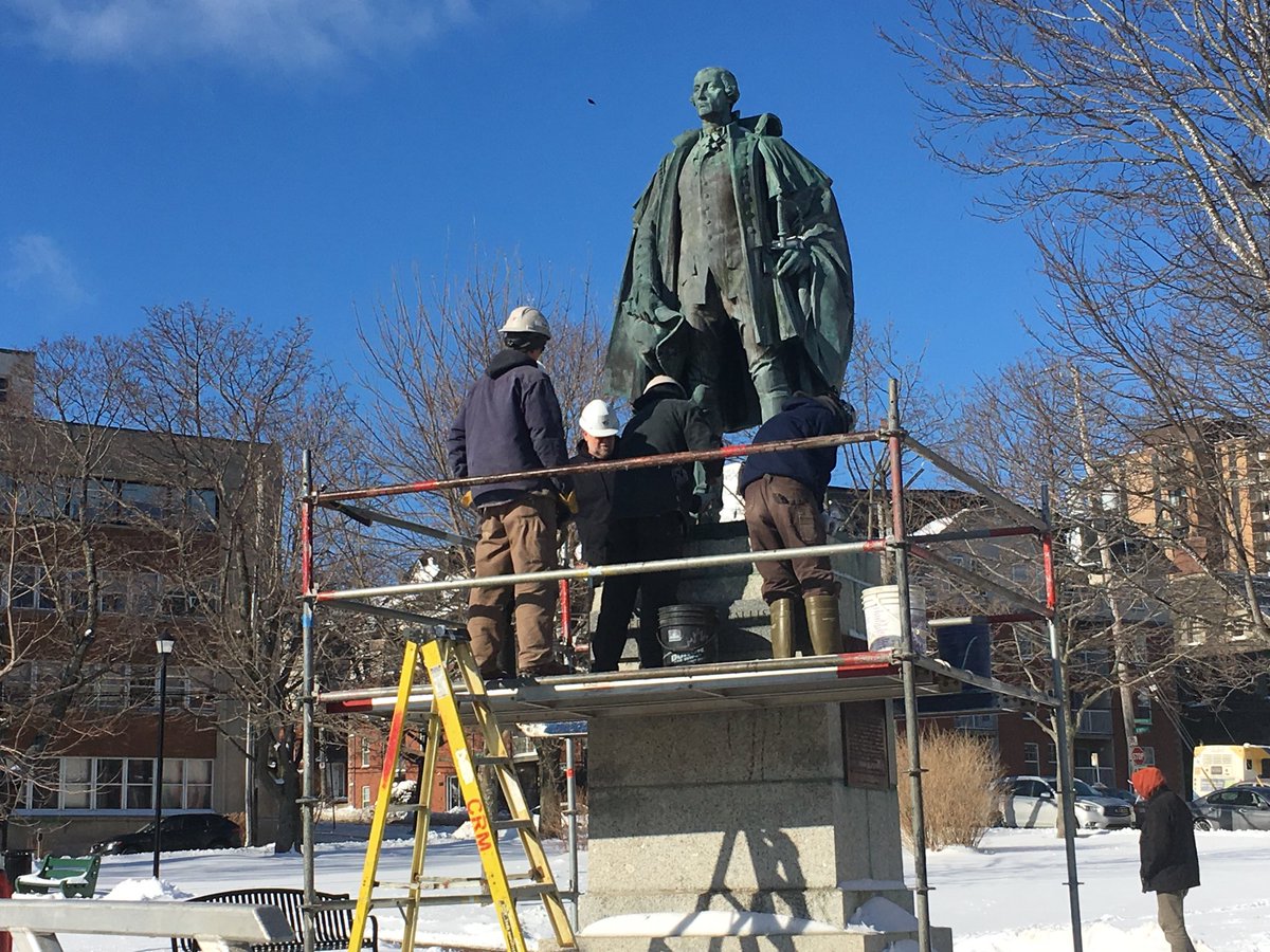 Crews have put up scaffolding around Edward Cornwallis statue in Halifax, one day after council voted to temporarily remove the statue of the controversial figure.