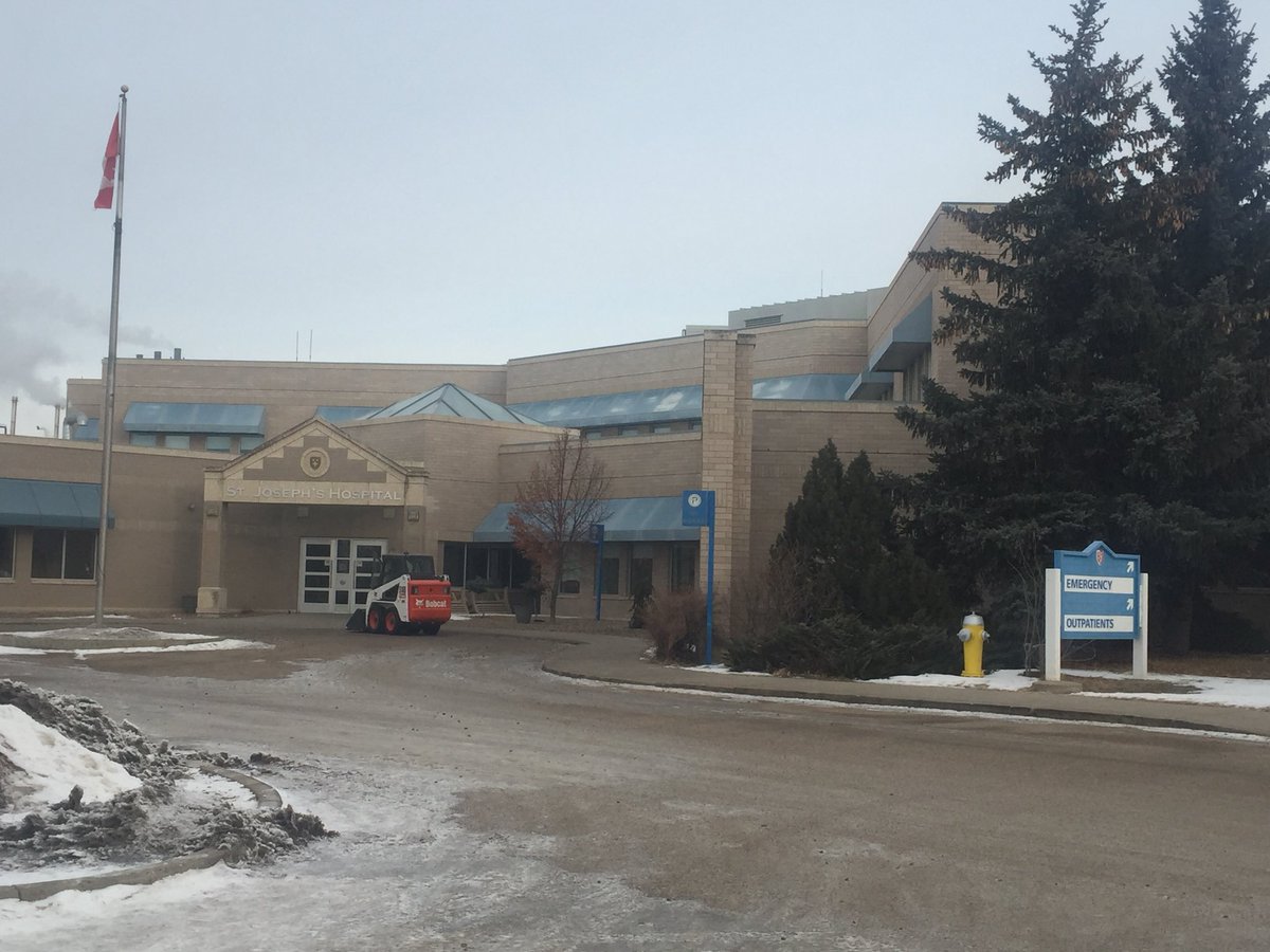 Св Болницата на Джоузеф в Естеван Саск получи зелена светлина