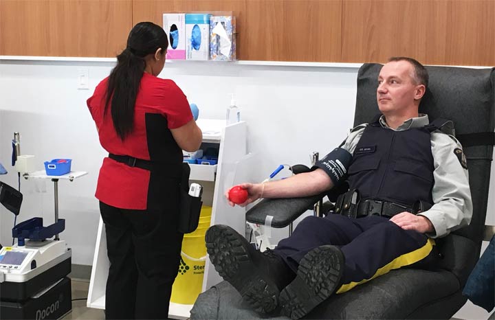 Emergency service workers in Saskatoon are continuing to answer the call to help save more lives as part of the Sirens for Life campaign.