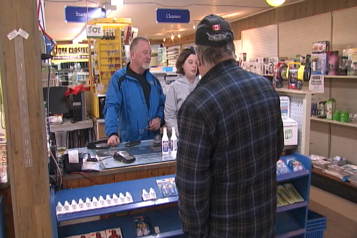 Main Street Hardware in Seeley's Bay to close at end of month - Kingston | Globalnews.ca