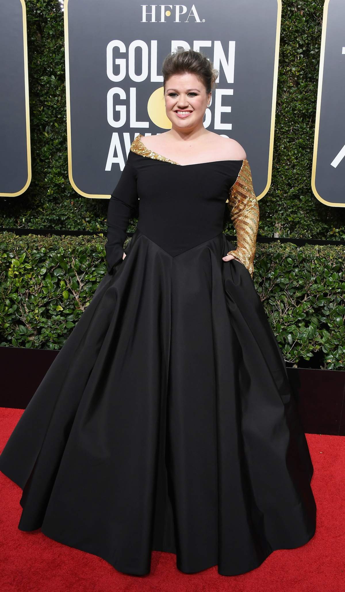Golden Globes 2018 red carpet: A sea of black makes an important statement - image