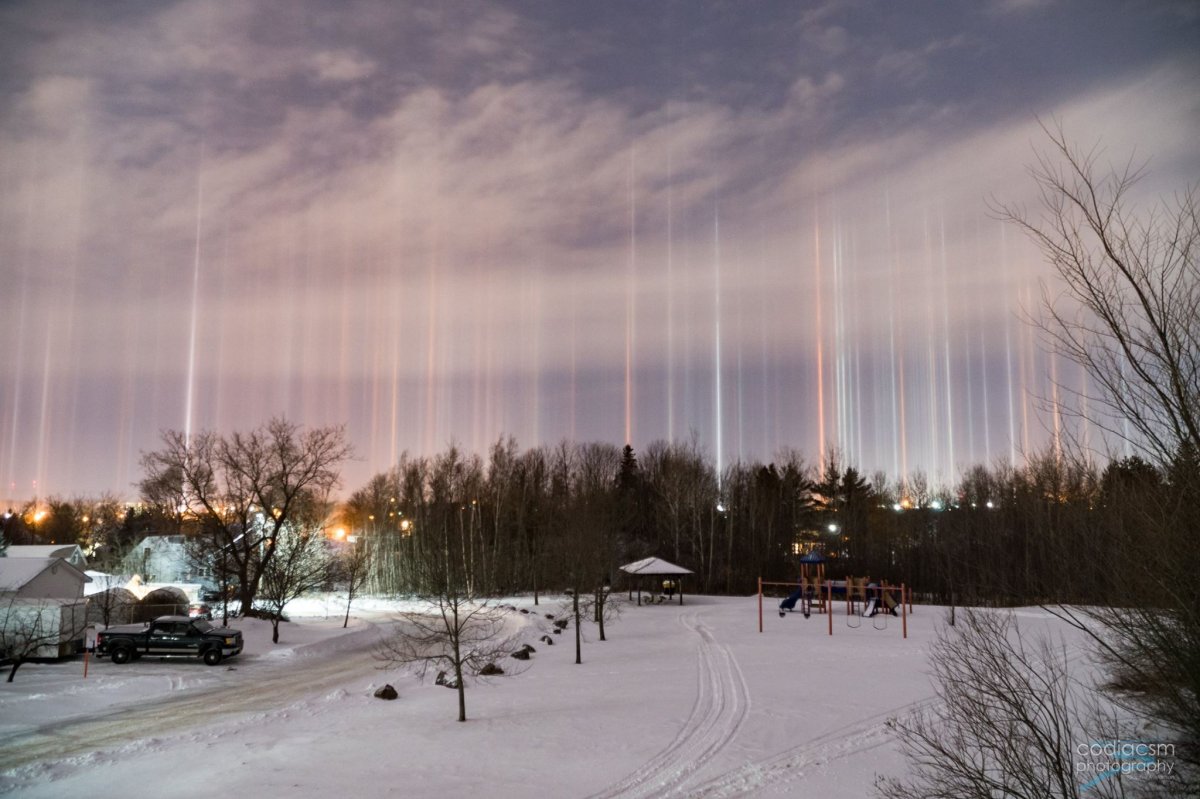 Moncton amateur photographer captures amazing ‘light pillars’ phenomenon - image