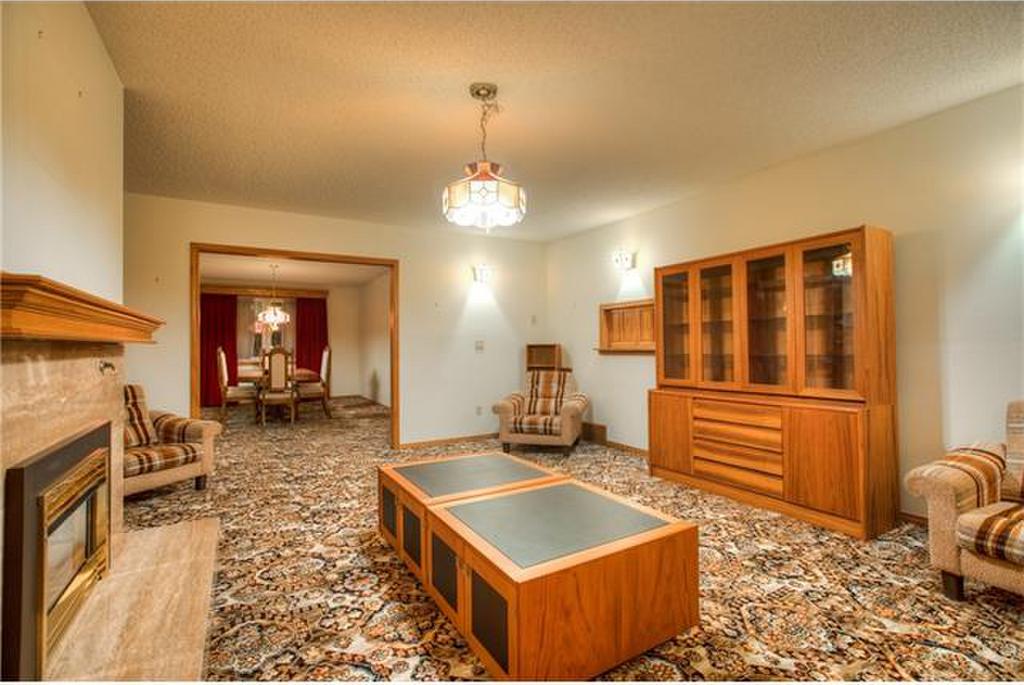 Live like a royal in Upper Mount Royal: castle for sale in Calgary -  Calgary