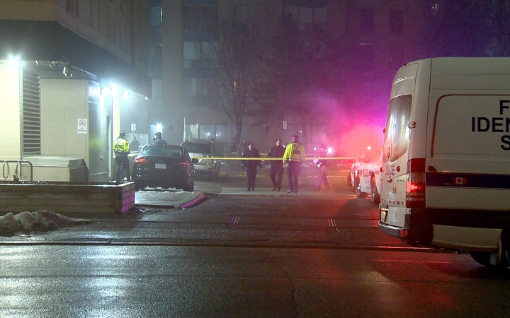 Police investigate a shooting at an apartment complex in Mississauga on Jan. 22, 2018.