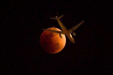 IN PHOTOS: Rare ‘super blue blood moon’ eclipse lights up pre-dawn sky ...