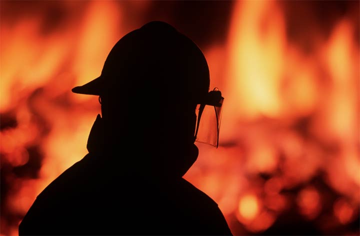 People who exited a house fire on the Makwa Sahgaiehcan First Nation say a 32-year-old woman was unaccounted for.