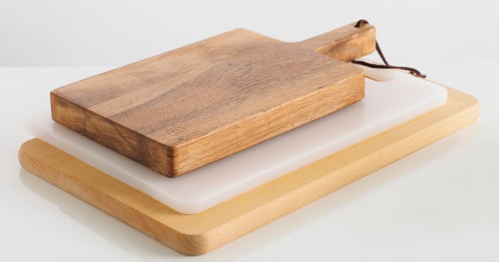 How to properly clean and disinfect your chopping board - National