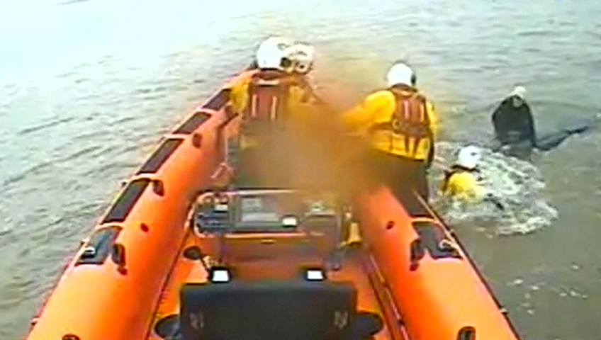 British Coast Guard Rescues Woman Trapped On Roof Of Car By Unexpected ...