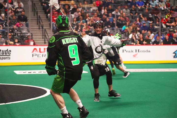 The Saskatchewan Rush rallied twice and snapped a tie late in the fourth quarter to pick up a win against the Colorado Mammoth.