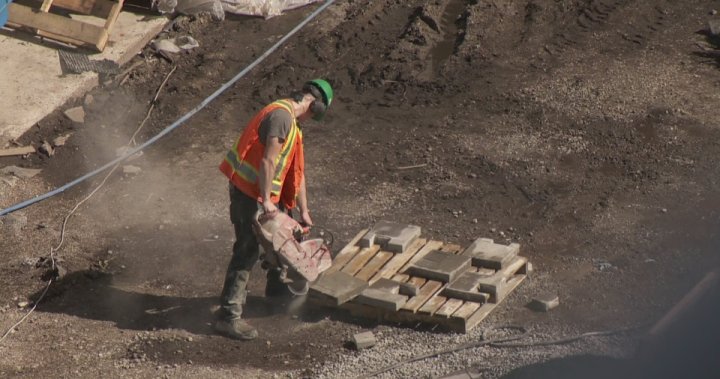 B C Construction Jobs Offer Entry Wages Up To 27 31 Hour And They Re Growing Survey Bc Globalnews Ca