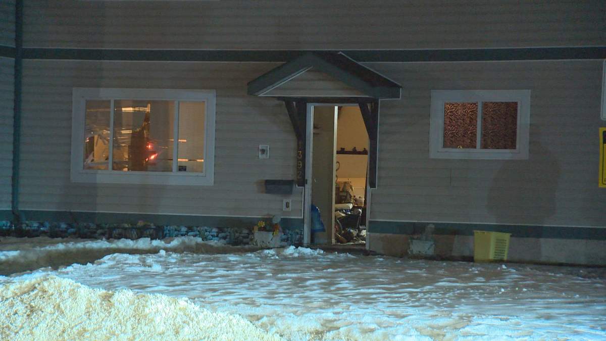 Police investigating at the Laurentian Estates apartment complex near Lakewood Road and 28 Avenue in southeast Edmonton Tuesday night. February 27, 2018.